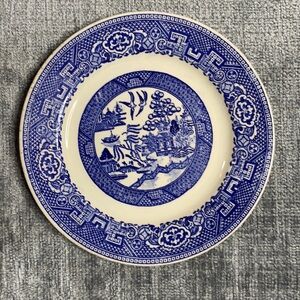 . Vintage Homer Laughlin Blue Willow 6" Plate - Blue and White Side Salad Plate